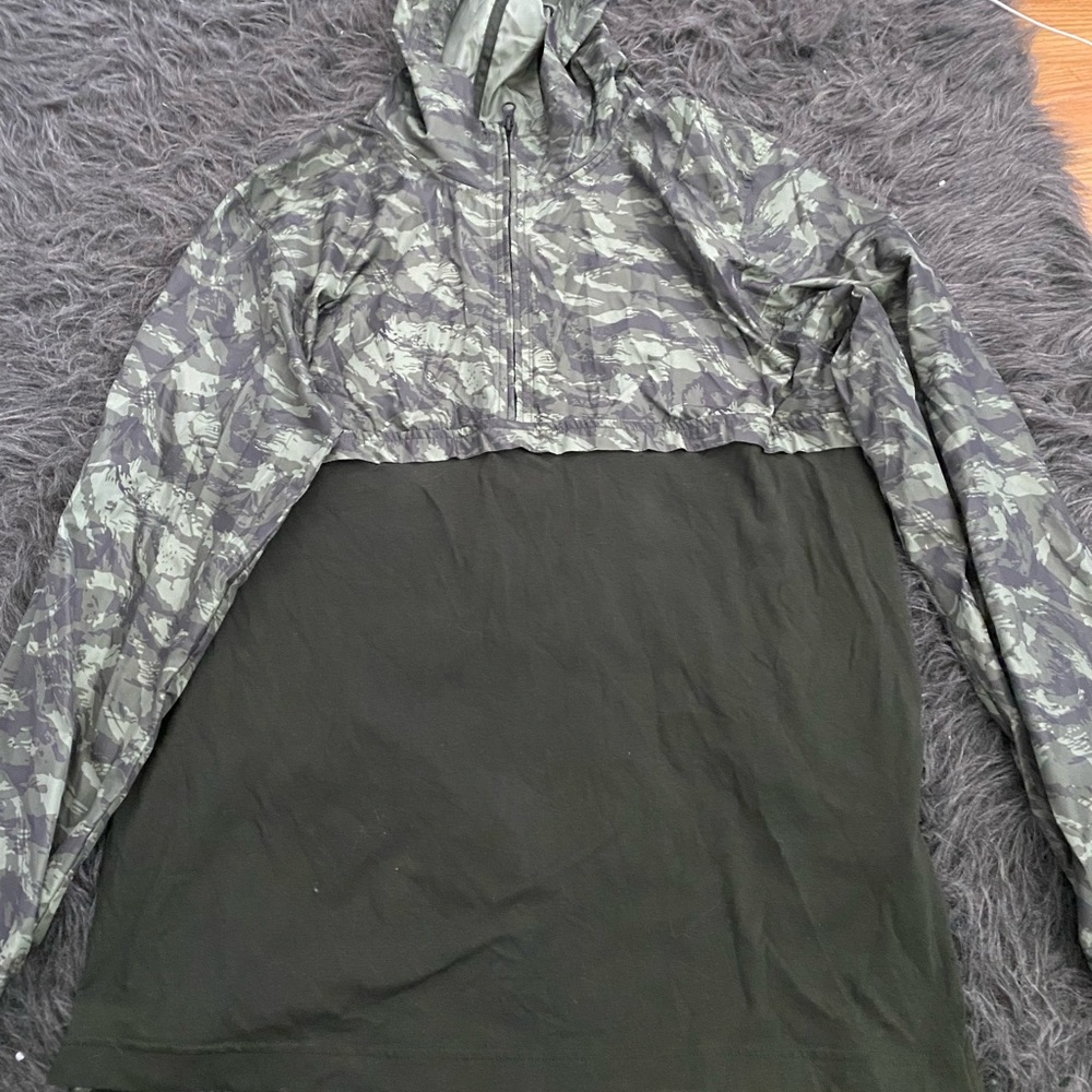 Light weight jacket